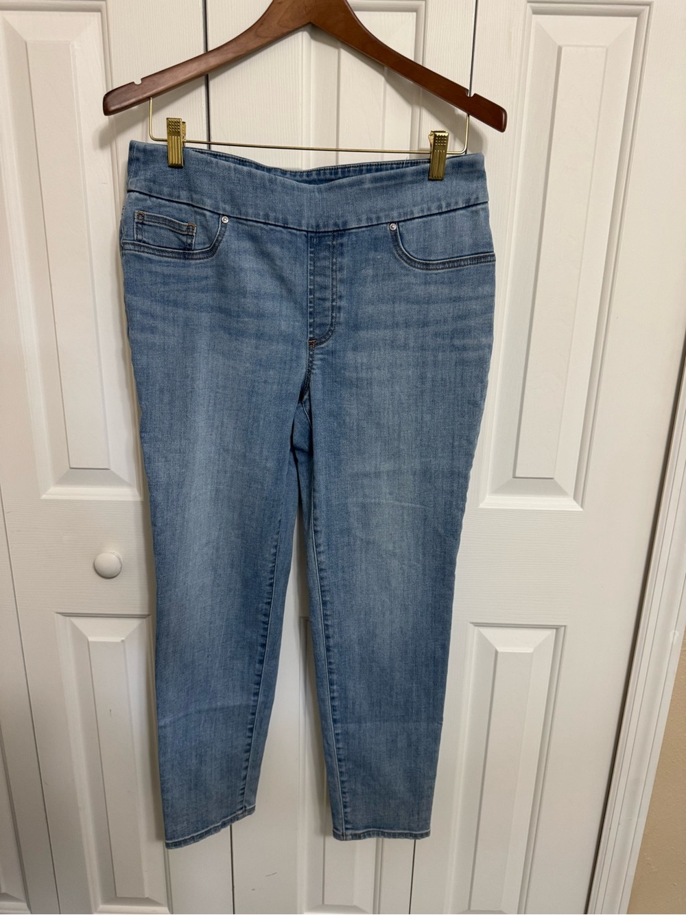 Chico's Light Blue Ankle Jeggings